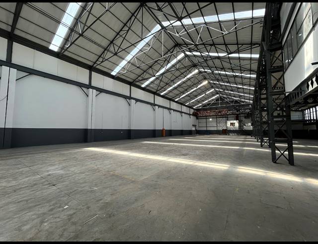 7,255M² WAREHOUSE TO LET IN EPPING INDUSTRIAL